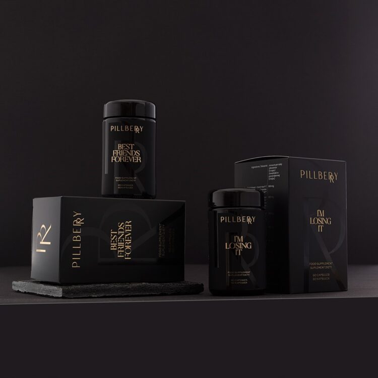 BFF - I'm losing it - pillberry photo session 175